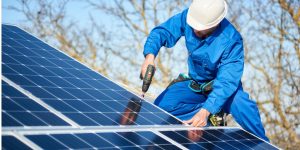Installation Maintenance Panneaux Solaires Photovoltaïques à Cuers